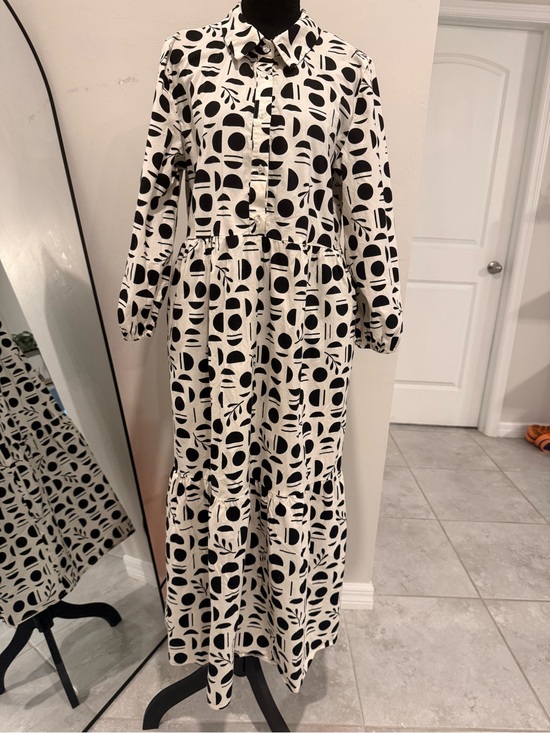 Rachel Zoe Dresses & Skirts - Modest Black & White Geometric Print Maxi Dress